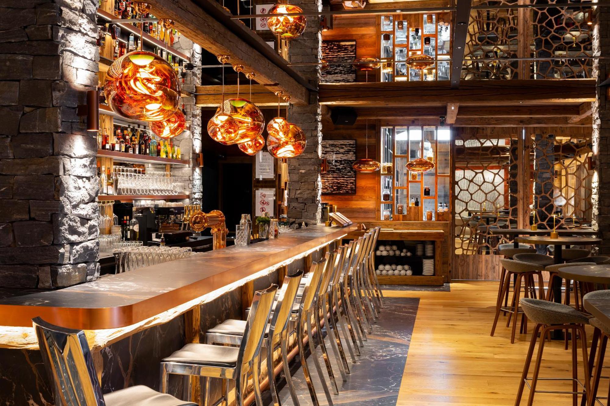 M Lodge & Spa แซ็ง-มาร์แต็ง-เดอ-แบลวีย์ ภายนอก รูปภาพ